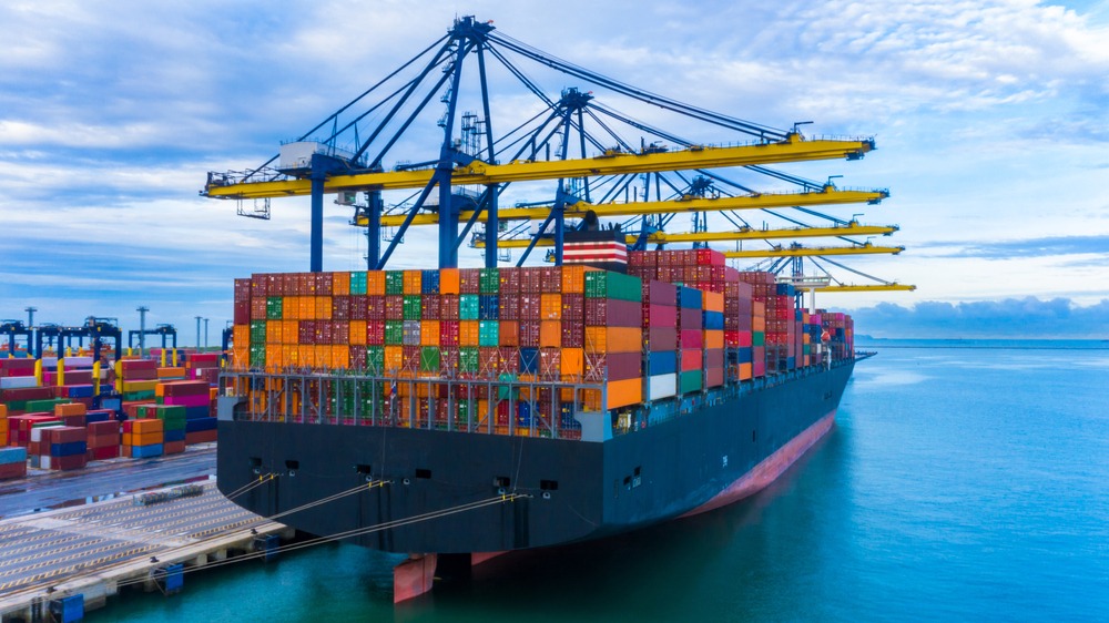 Challenges and Opportunities for Container Shipping Companies in Saudi Arabia Amid Global Uncertainties